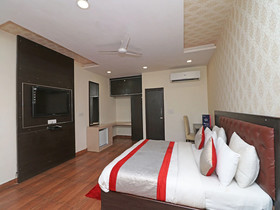 Sparsh Hotel And Resort by OYO Rooms