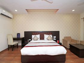 Sparsh Hotel And Resort by OYO Rooms