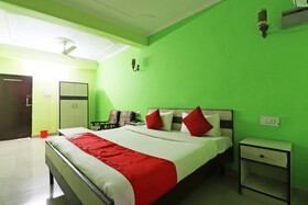 N H Plaza Lodge & Farm House by OYO Rooms