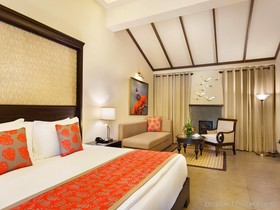 Corbett Gateway Resort & Spa