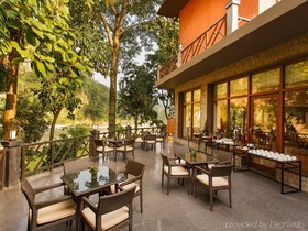 Corbett Gateway Resort & Spa