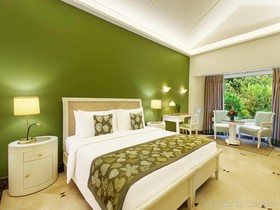 Corbett Gateway Resort & Spa