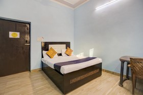 AB Guest House by OYO Rooms