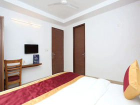 Amaira Hotel And Banquets By OYO Rooms