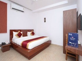 Amaira Hotel And Banquets By OYO Rooms