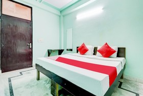 Anmol Residency by OYO Rooms