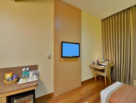 Clarks Inn Suites Delhi/NCR