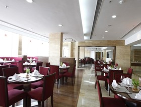 Clarks Inn Suites Delhi/NCR