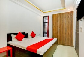 Hotel Golden Inn