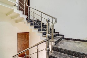 Hotel Grand Velly by OYO Rooms