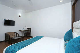 Hotel Parktel By OYO Rooms