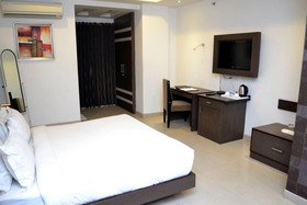 GenX Le Crescent By 1589