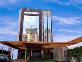 GenX Le Crescent By 1589