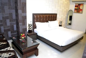 GenX Le Crescent By 1589