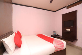 Palm Tree by OYO Rooms