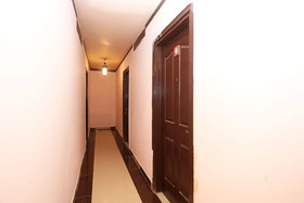 Palm Tree by OYO Rooms