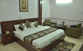 Mayfair Inn by Fabhotel