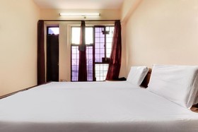 Aaryan Lucknow by Goroomgo