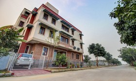 Awadh Villa by Treebo Hotels