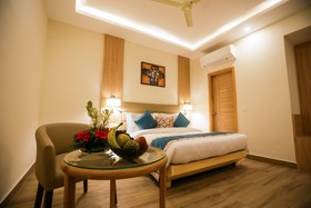 Elora Lords Eco Inn Lucknow