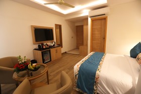 Elora Lords Eco Inn Lucknow
