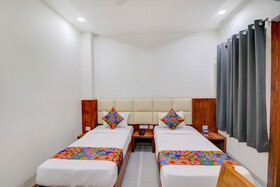 Fabexpress The Regalia Inn