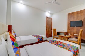 Fabexpress The Regalia Inn