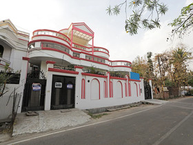 Home Stay Shikhar Paradise By OYO Rooms