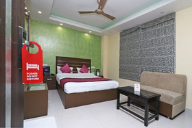 Hotel Acumen Inn