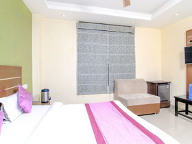 Hotel Acumen Inn