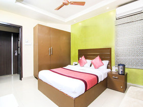 Hotel Acumen Inn
