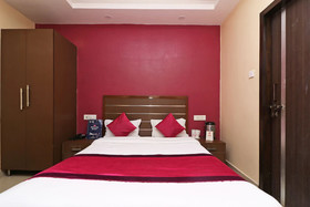 Hotel Acumen Inn