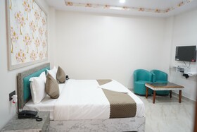 Hotel Blossom Inn