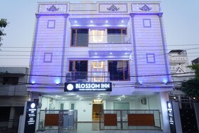 Hotel Blossom Inn