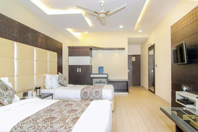 Hotel Moments Lucknow