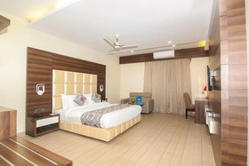 Hotel Moments Lucknow