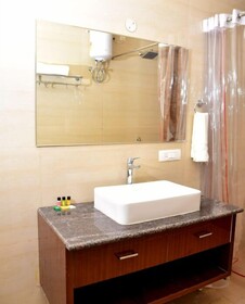 Hotel Olive Crown