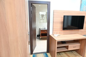 Hotel Olive Crown