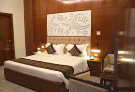 Hotel Roselle Inn