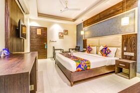 Hotel Solitaire by FabHotels