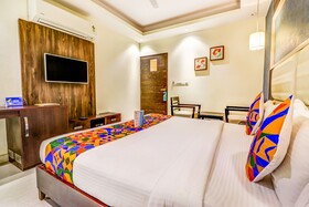 Hotel Solitaire by FabHotels