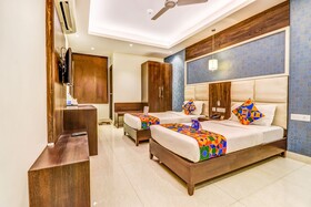 Hotel Solitaire by FabHotels