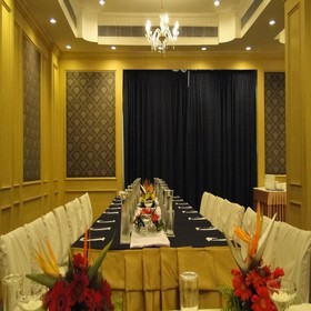 La Place Sarovar Portico