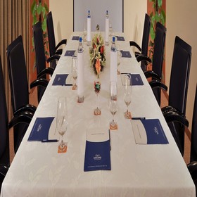 La Place Sarovar Portico