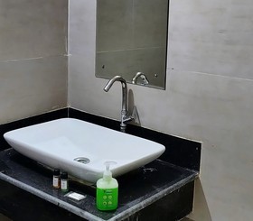Lotus Hotel