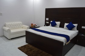 Lotus Hotel