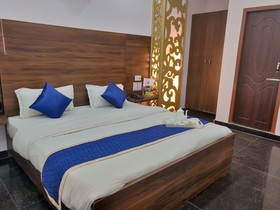 Lotus Hotel