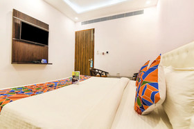 OYO 22356 Heaven Grand