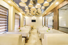 OYO 22356 Heaven Grand