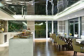 Renaissance Lucknow Hotel